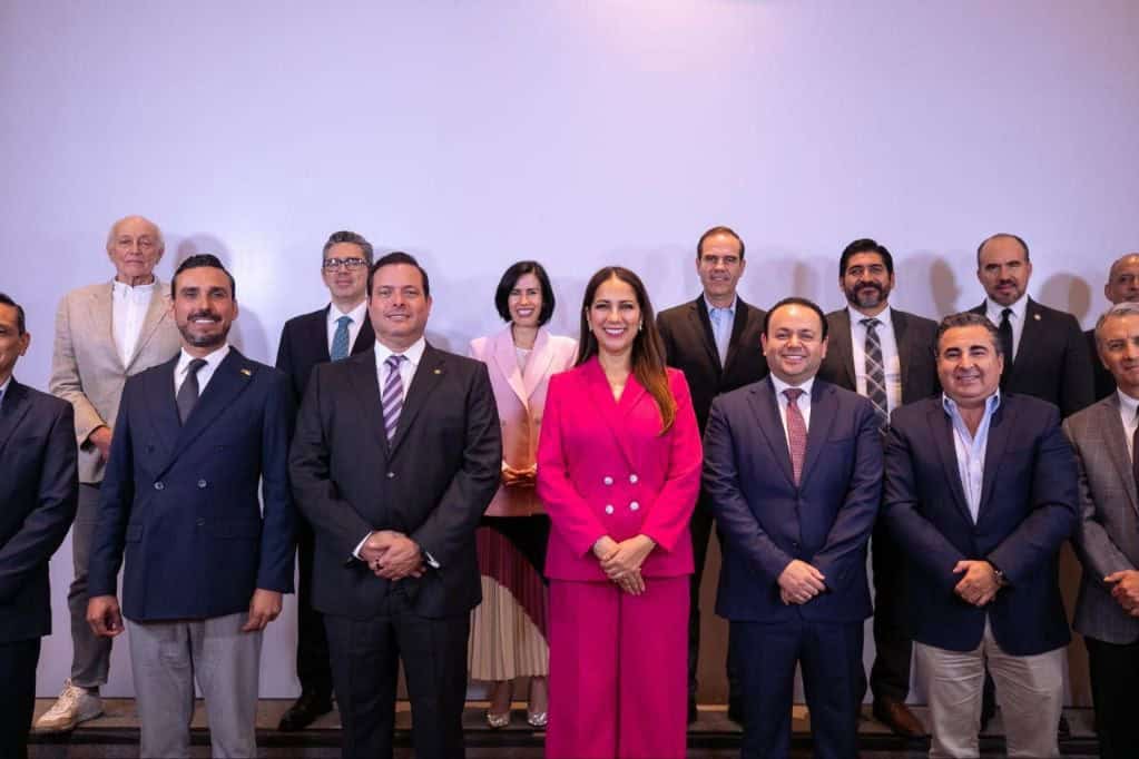 Logra Gobierno del Estado acuerdo histórico con el sector empresarial